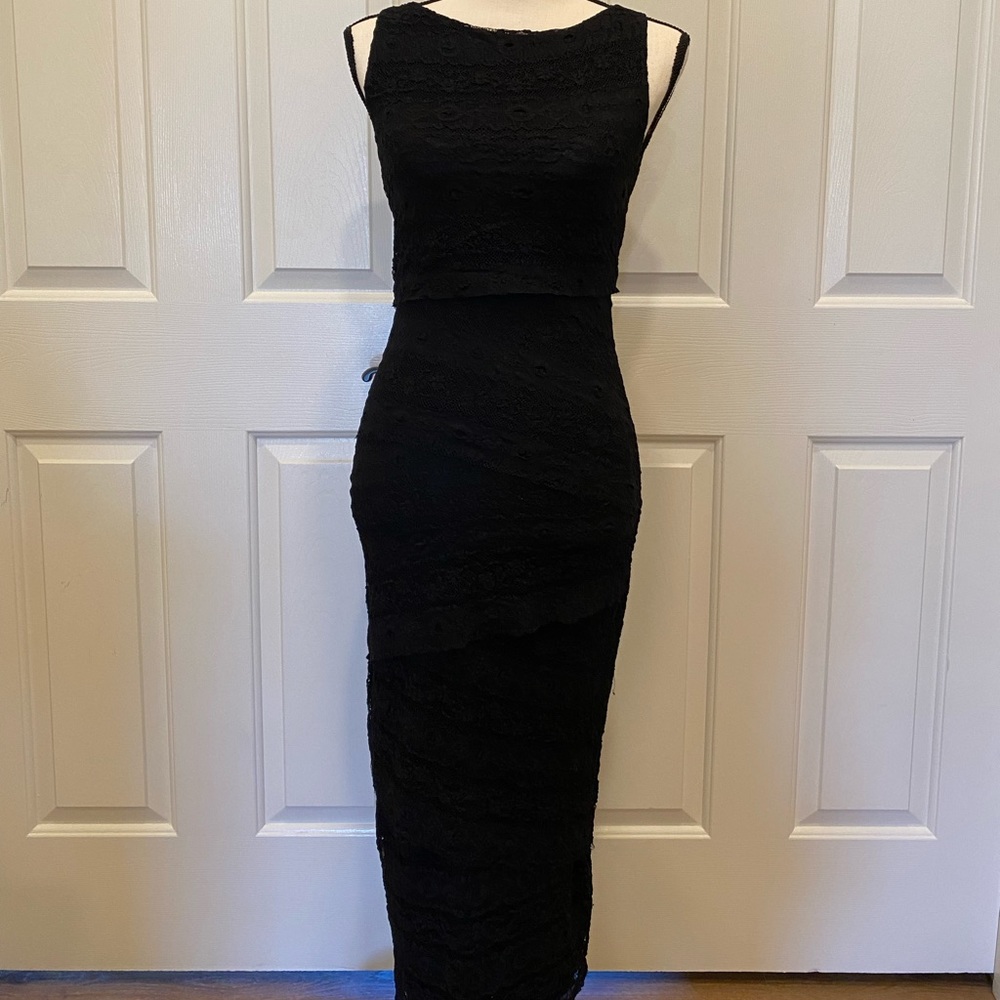 Bailey 44 black lace body con dress size small